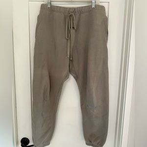 Essentials fear of god sweatpants xl
